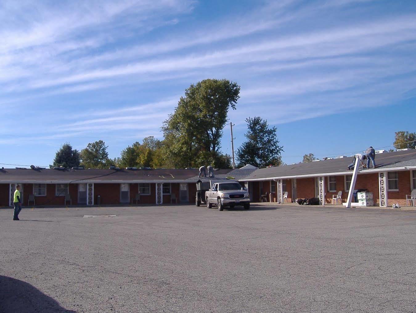 แม็คนูสัน โฮเต็ล วอซีออน Motel Wauseon ภายนอก รูปภาพ