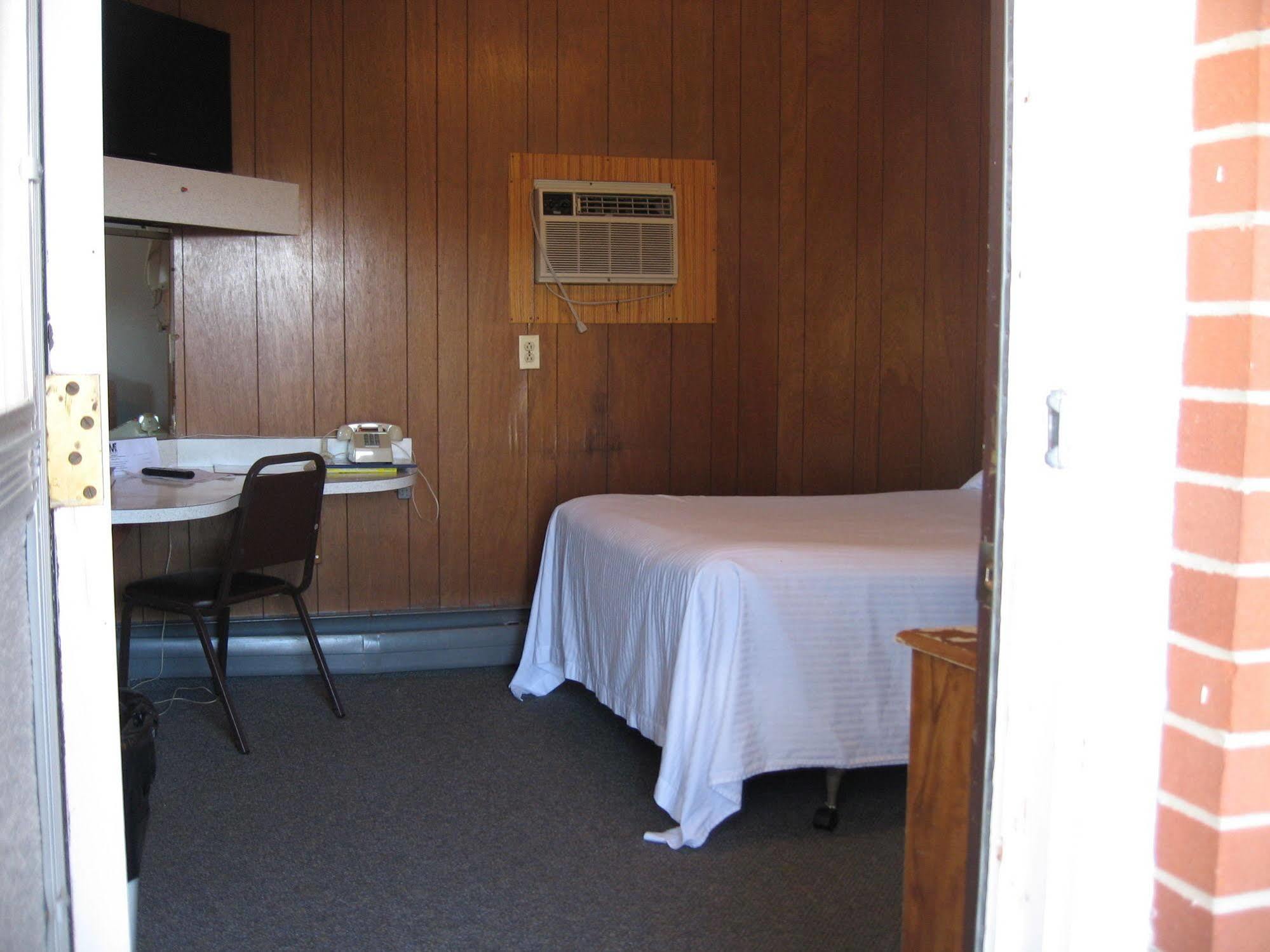 แม็คนูสัน โฮเต็ล วอซีออน Motel Wauseon ภายนอก รูปภาพ